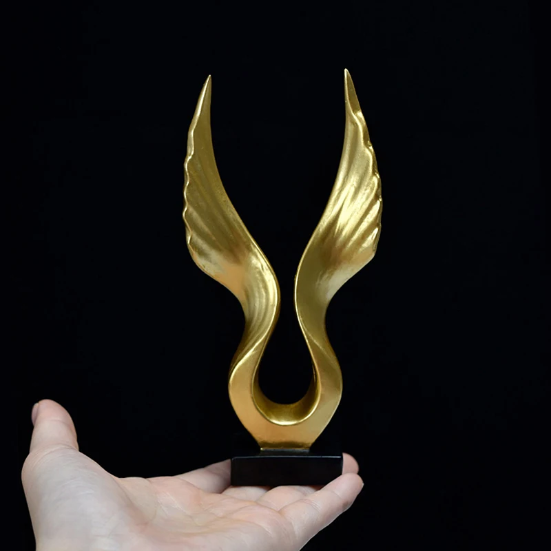 For TV Cabinet Home Decoration European Eagle/Angel Wing Statue Sculpture Figurine Resin Dapeng Spreading Collection Miniature