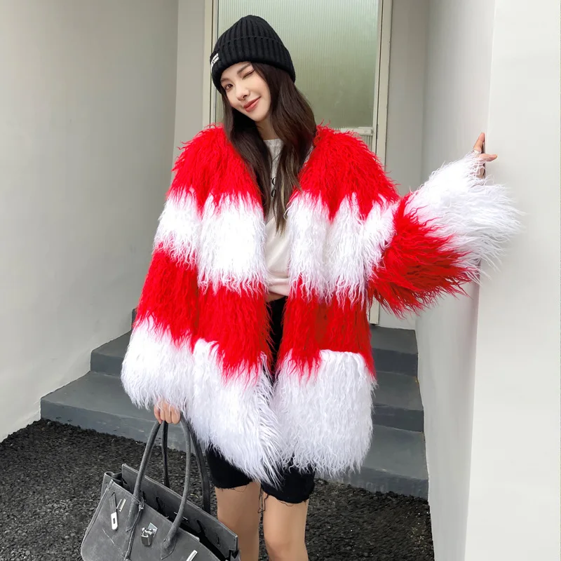 

Fur imitation beach wool medium length V-neck red and white contrasting fur patchwork coat winter lamb wool coat