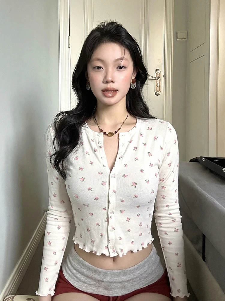 

Spicy Girl Long Sve T-irt Cardigan Women Early Spring Floral Lace Design Slimming ort Sle Top round Ne Butto...