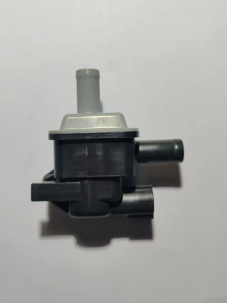 

Valve Duty (vacuum & fuel) Solenoid Sensor 16131AA100 original For Subaru Forester XV Legacy impreza WRX Evoltis Crosstrek