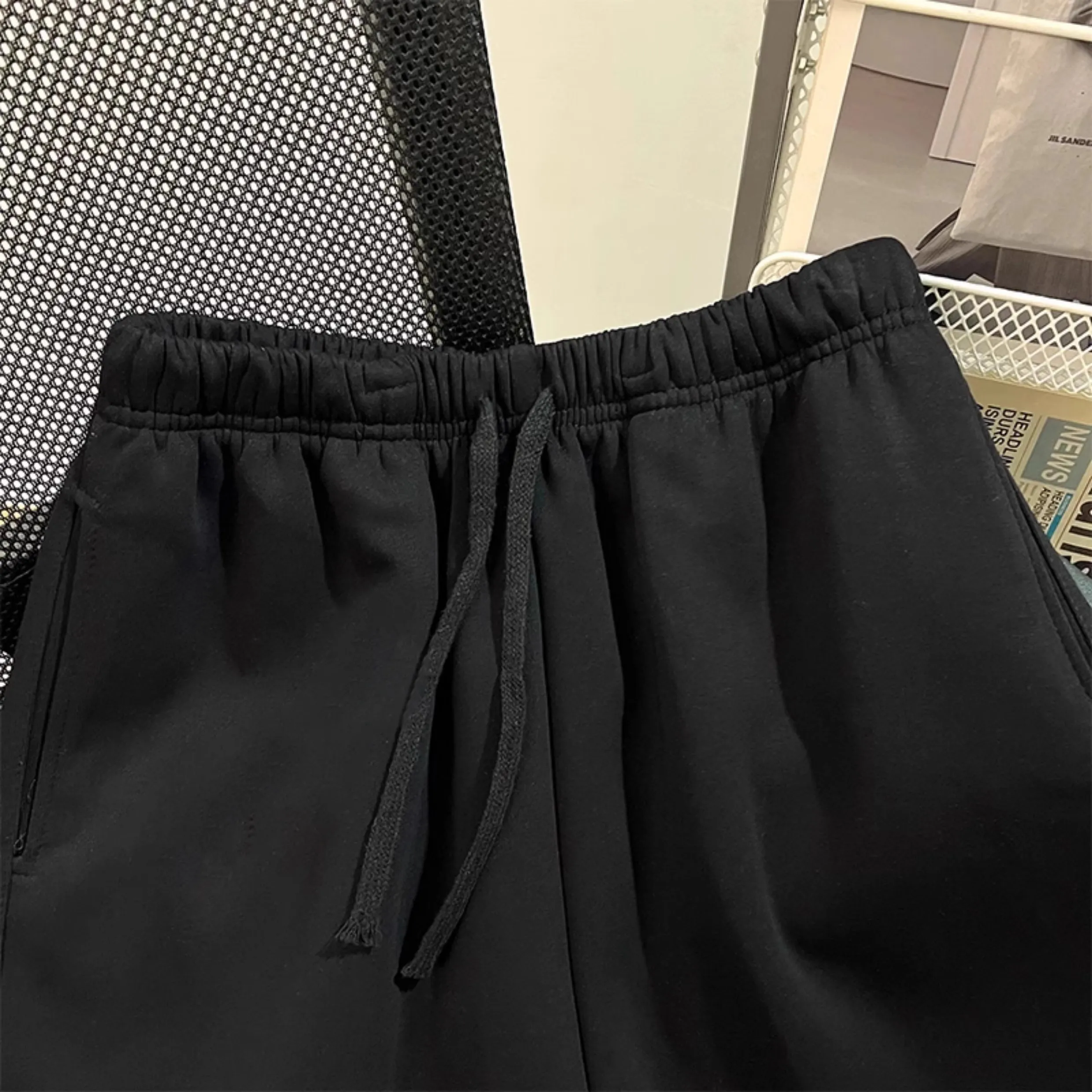 Pantalones cortos de moda Poke - Pokeball Cosplay Prop reseña y precio