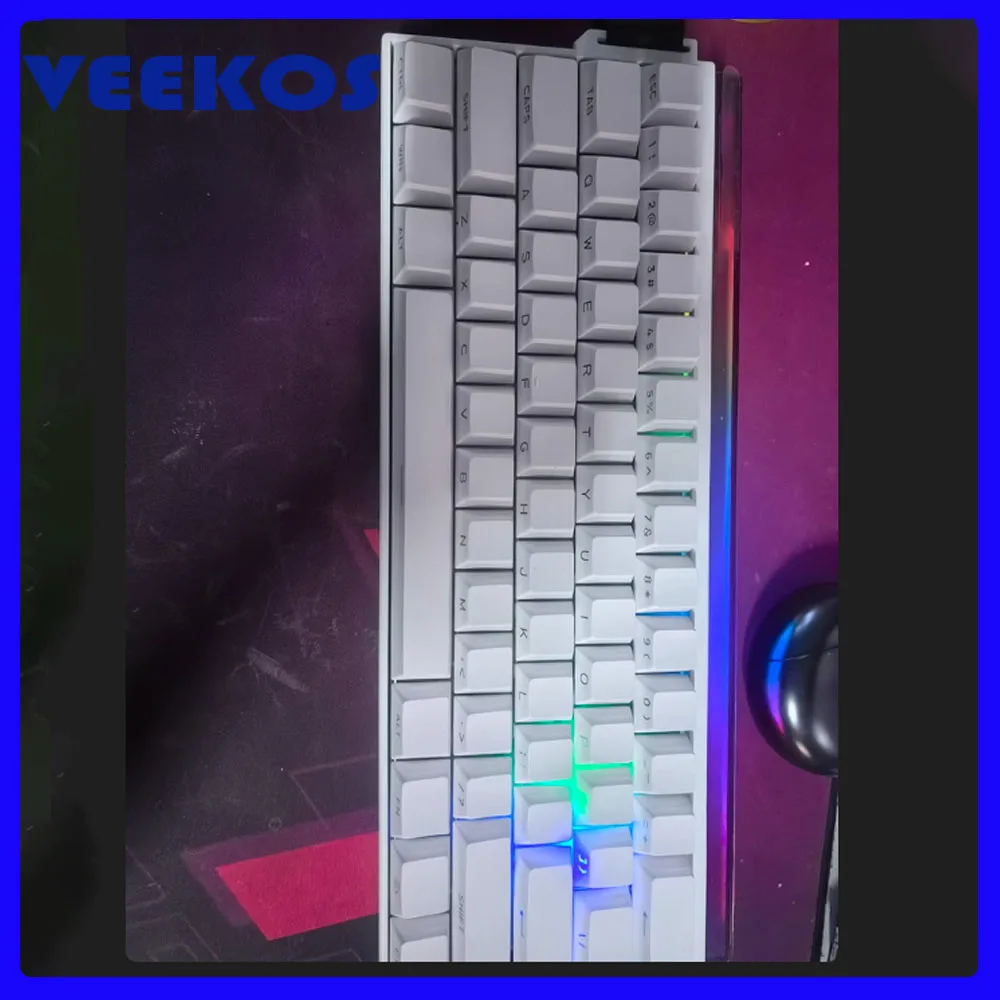

Veekos Shin60 Беспроводная трехрежимная клавиатура Стабилизация магнитной оси RT0.01 8K RGB 7000 мАч Эргономичная игровая клавиатура для ПК и киберспорта