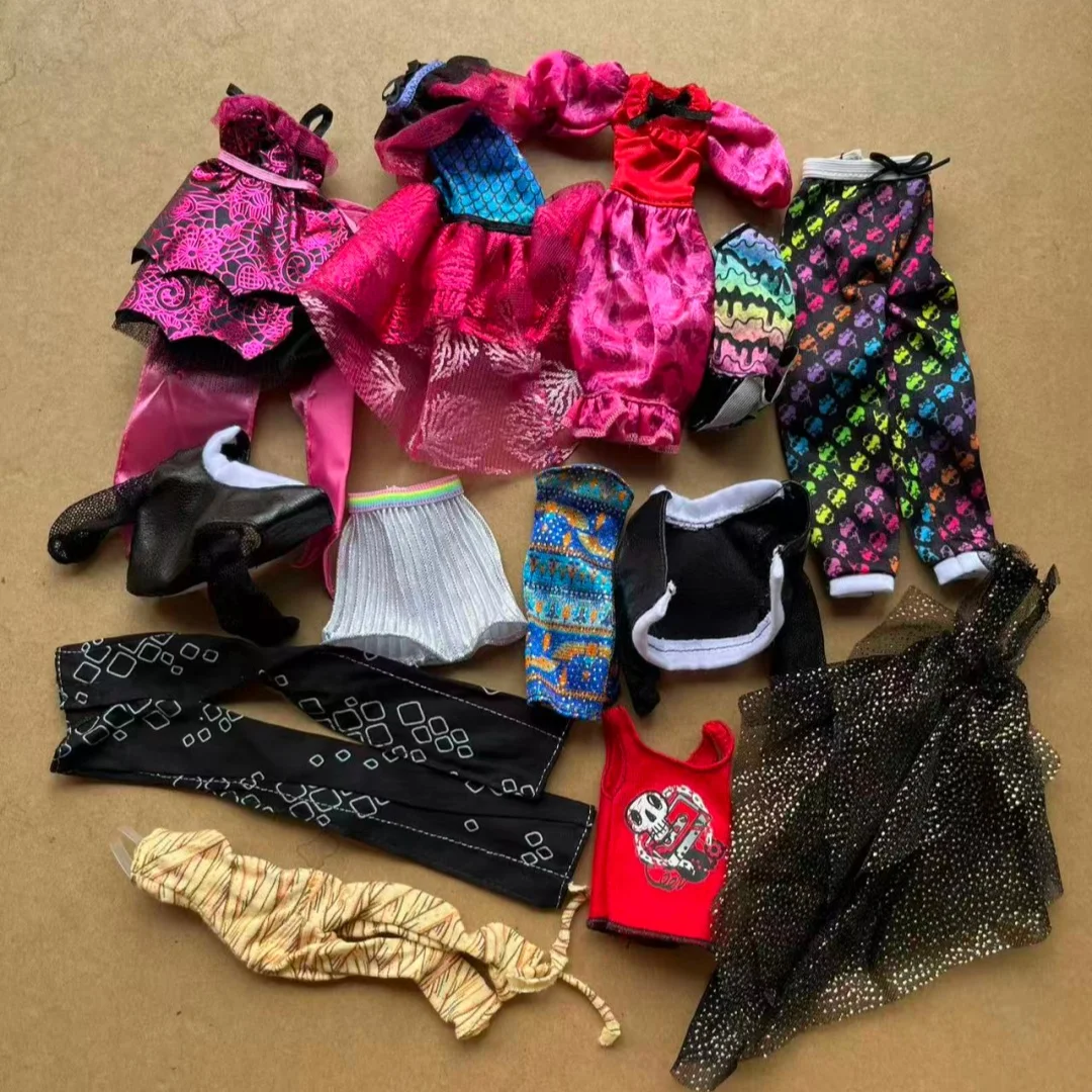 Ropa para Muñecas: Vestido, Falda, Pantalón, Chaqueta, Ropa Ajustada para Muñecas, Ropa Colorida en Rojo, Negro, Plateado y Amarillo, Accesorios para Muñecas