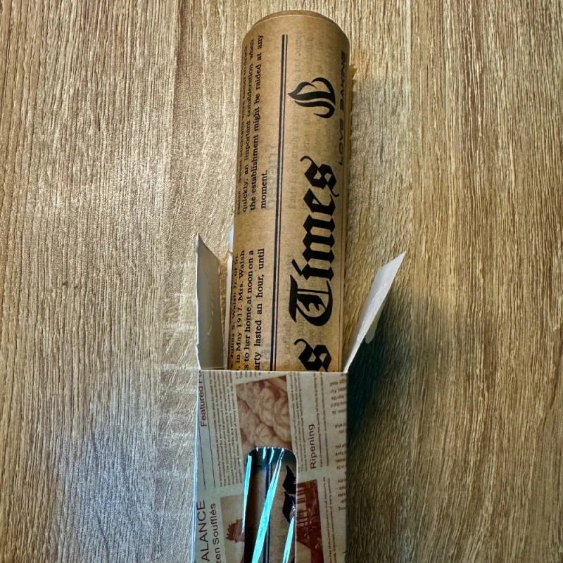 الرجعية الإنجليزية صحيفة الغذاء الملحقات للخبز المطبخ الغذاء الصف الشحوم ورقة الخبز ساندويتش برغر البطاطس المقلية مغلفة كوكي