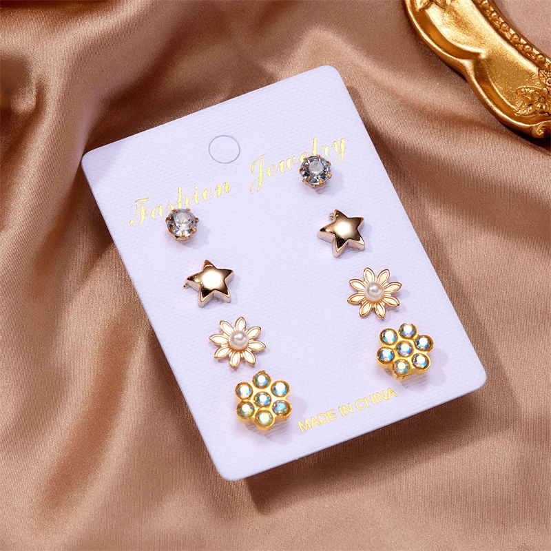 New Fashion Daisy Flower Star Stud Earrings Set for Women Girls Cute Exquisite Imitation Pearl Rhinestone Earrings Jewelry Gift