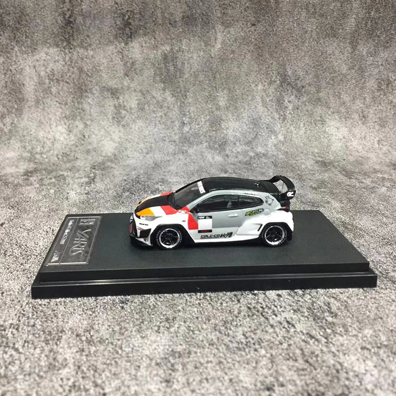 HKM 1:64 Model Car GR Yaris Pandem Rocket Bunny Wide Body Refitting