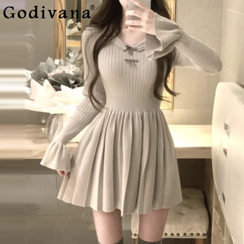 

Women's Autumn Winter 2025 New French Sweet Knitted Dress Fashion Versatile High Waist A-line Bottom Sweater Bow Short Dresses