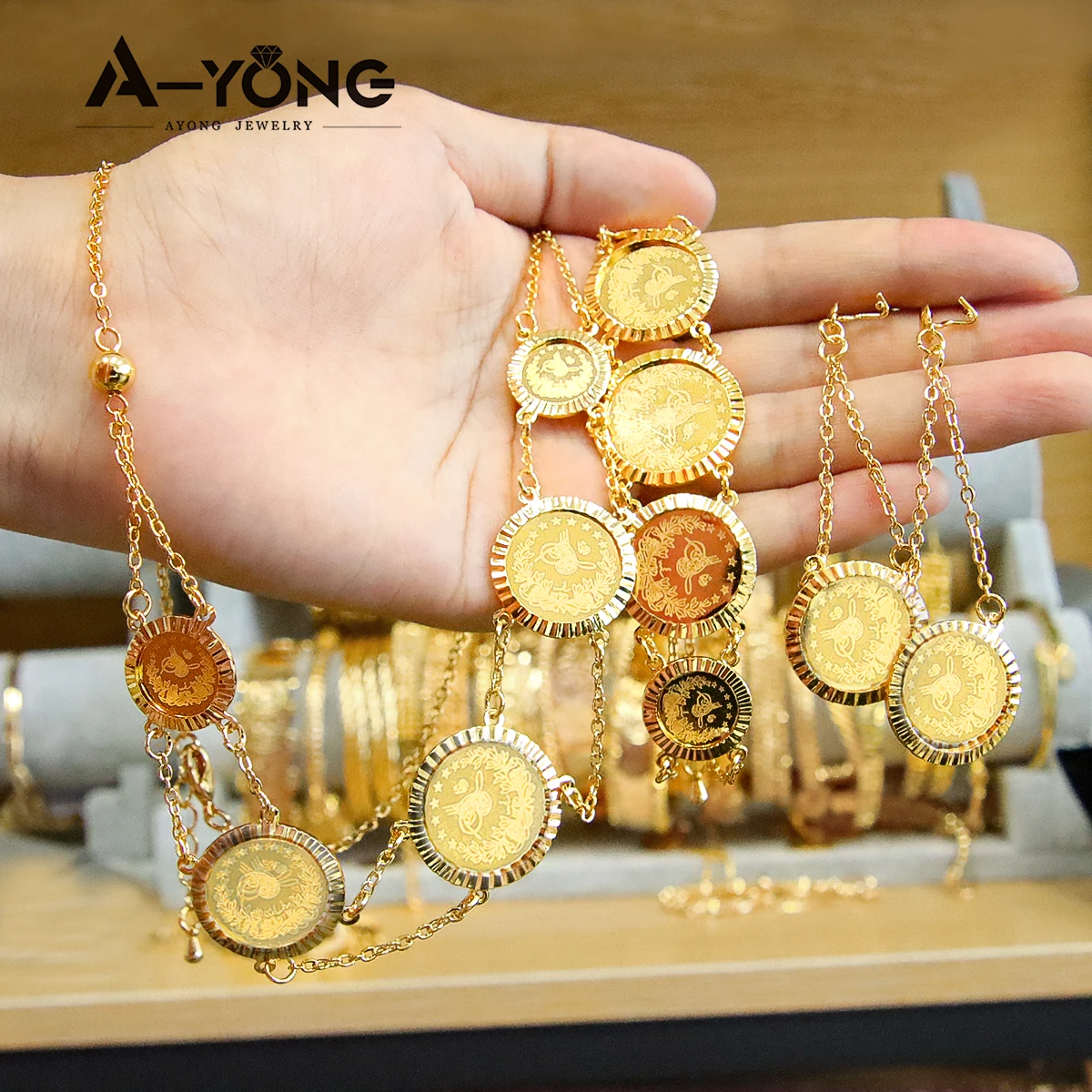 Islamisches Vintage-Gold-Schmuckset, 21 Karat vergoldetes Kupfer, türkische Lira-Münzen, Halskette, Armband, Ohrringe, Luxus-Schmuck aus dem Nahen Osten – Detail 4