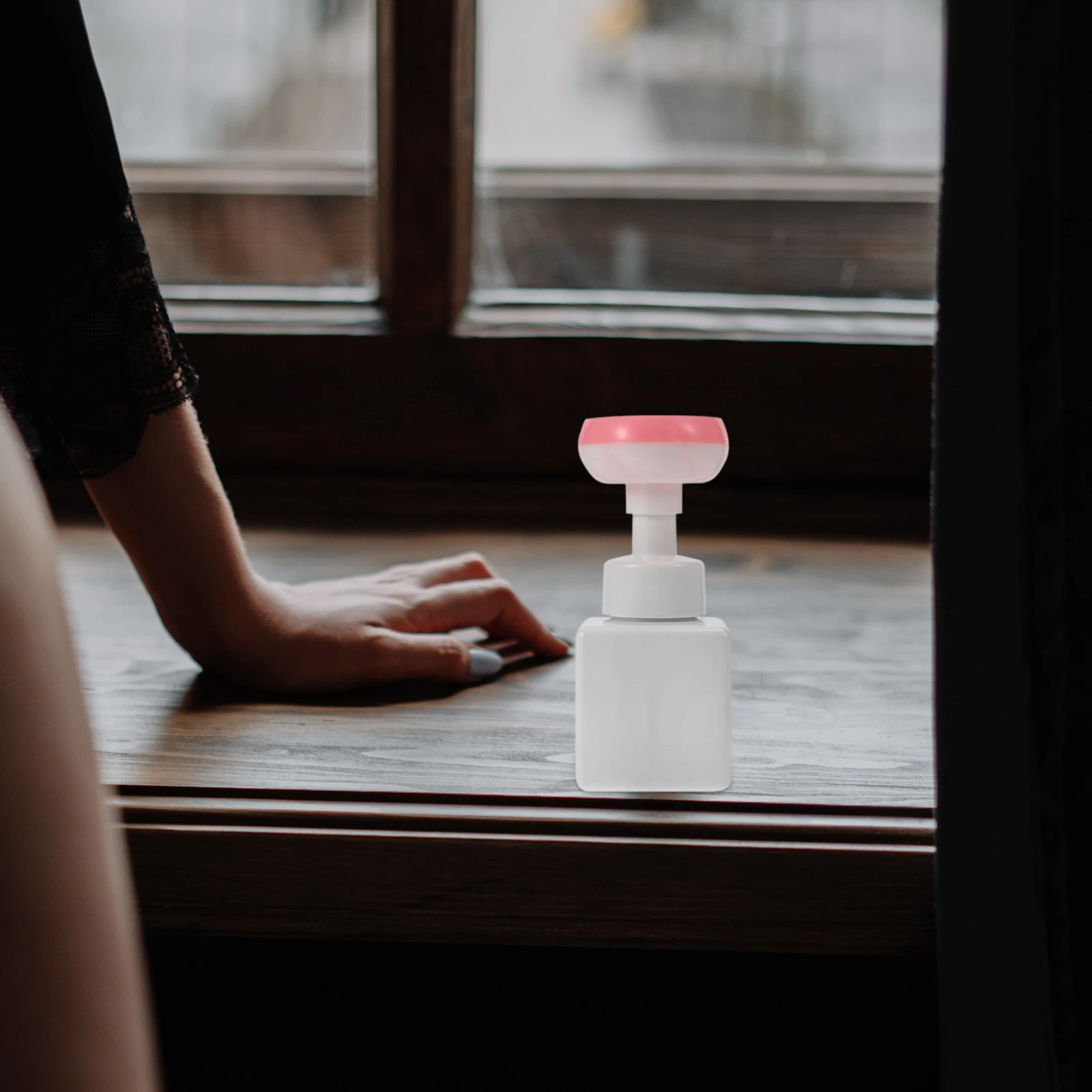 

2pcs Foam Bottle Travel Small Bottles Reusable Frothing Bottles for Shampoo Body Wash Shower Lotion Containers