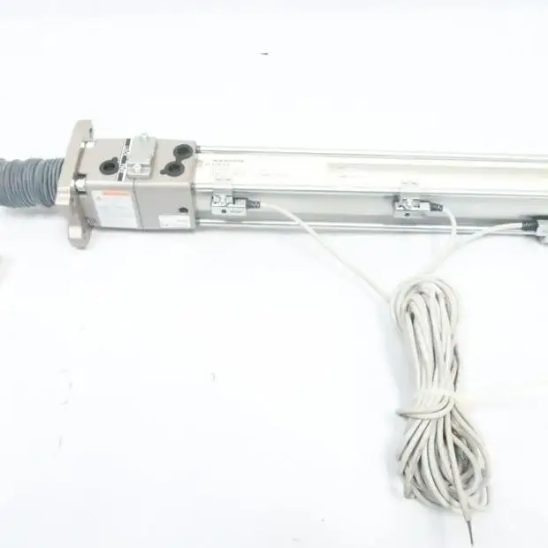 

New Original Ready Stock Cdla2f40-300k-d-j59wl3 Double Acting Pneumatic Cylinder 40mm 300mm 1mpa