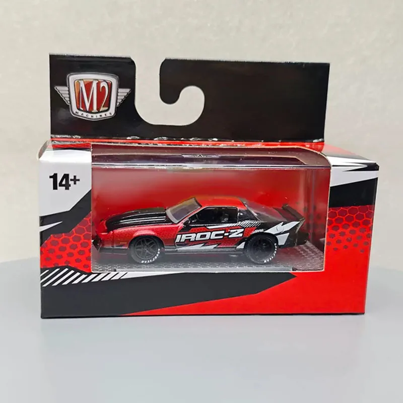 

M2 Machines 1:64 Scale Alloy 1985 Camaro IROC-Z Car Model Static Collection Decorated Holiday Gifts Toys
