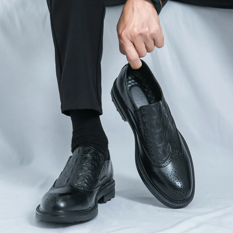 Robe d'affaires d'été Le Fu chaussures fond épais motif Crocodile sculpté respirant et Durable Gentleman mode chaussures de haricots