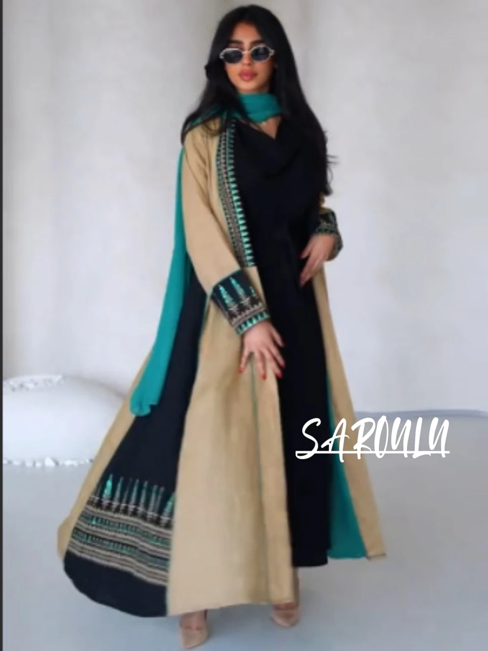 

Contrast Trim Abaya Ethnic Embroidery Cuffs and Hem Muslim Modest Dress Loose Fit Coat Fashionable Newest Daily Party Wear