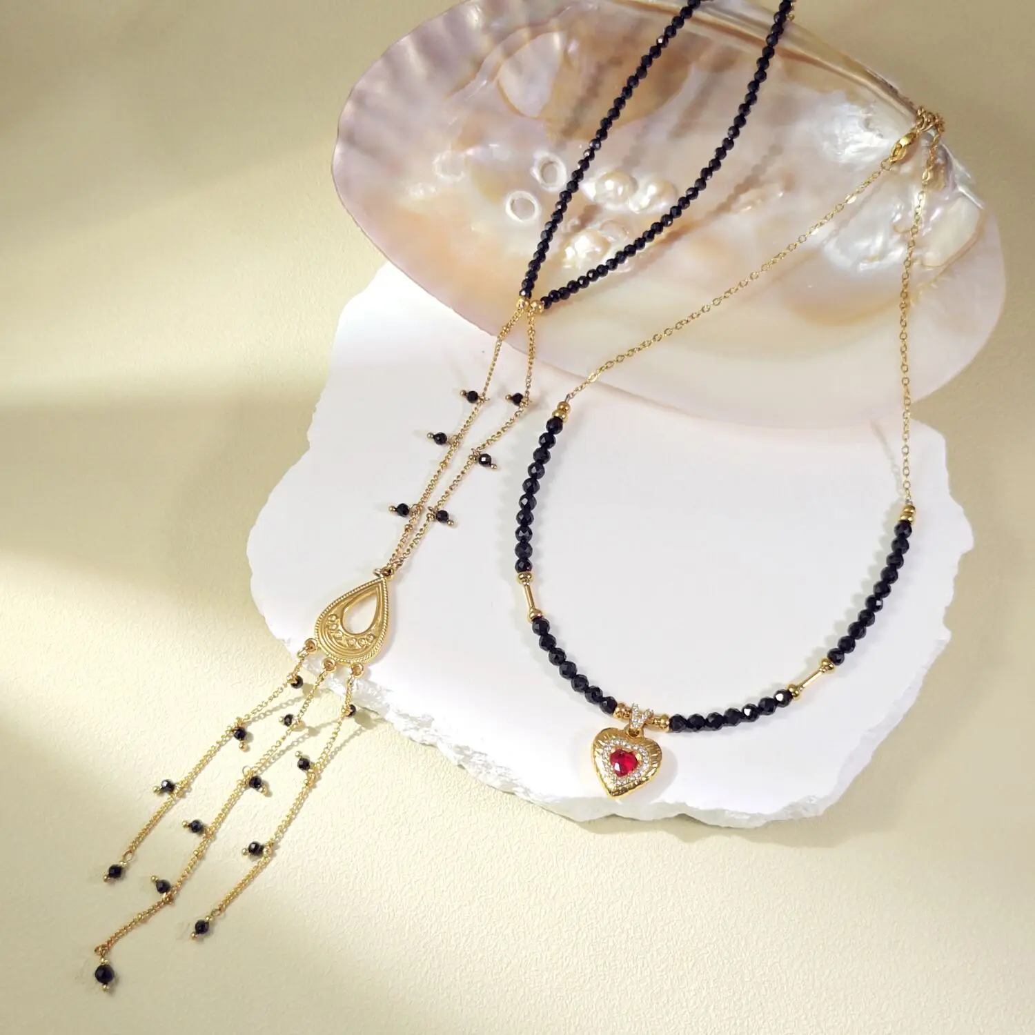 

Lii Ji 3-4mm Black Spinel Zircon Heart Charm Choker Natural Stone Stainless Steel Necklace For Women Girls Gift