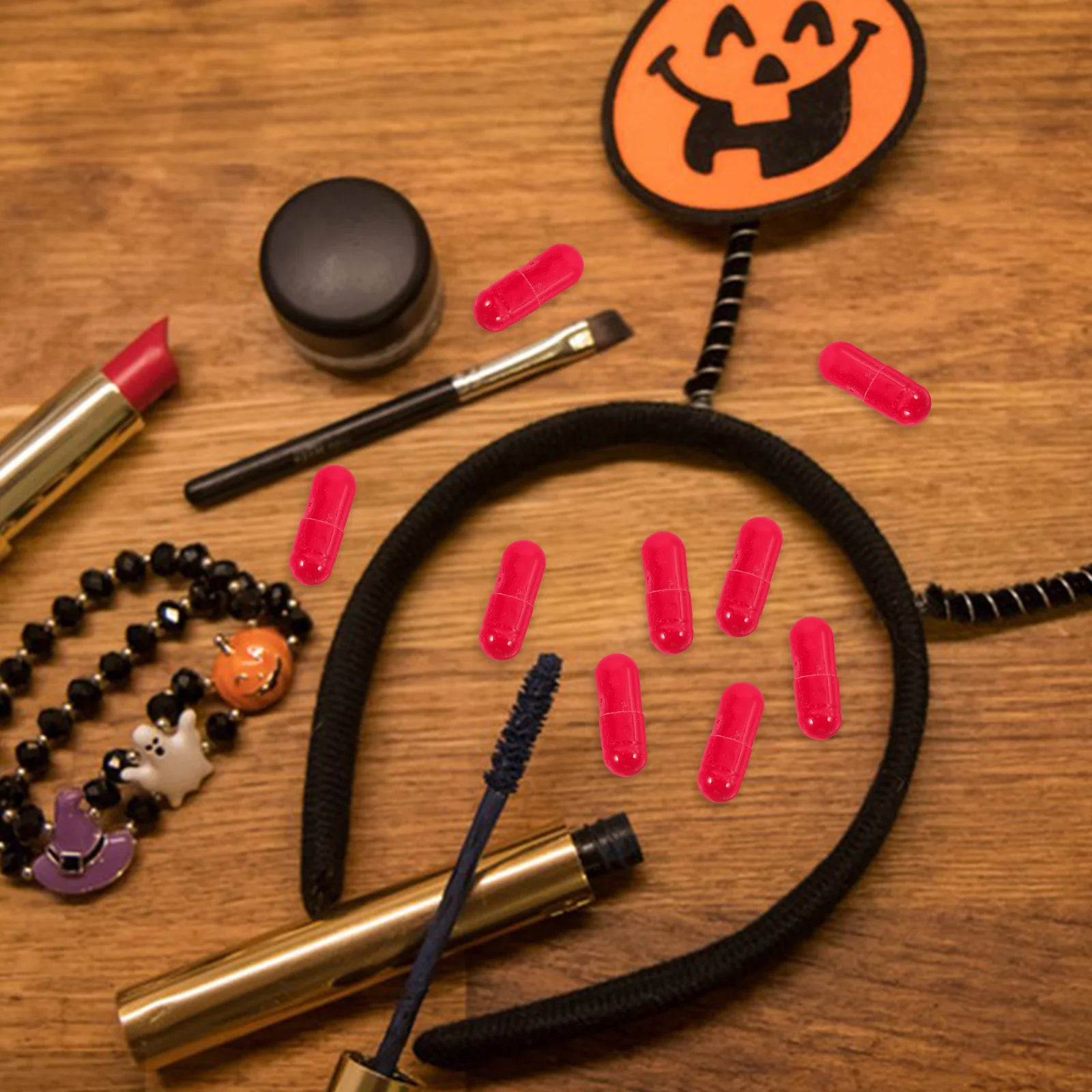 24 قطعة من كبسولات الدم المزيفة الآمنة لوازم مزحة الهالوين لتأثيرات إصابة الفم الواقعية كبسولات الدم المزيفة