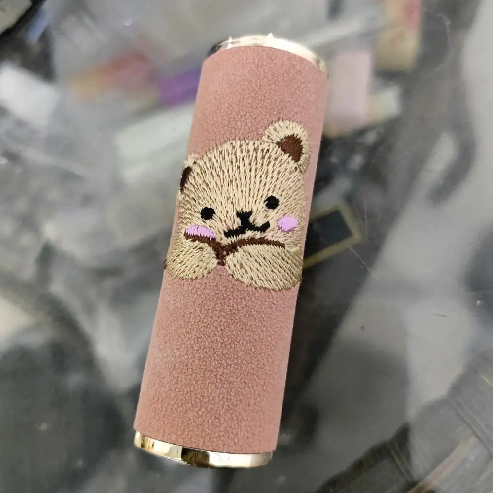 الدب الصغير حاوية أحمر الشفاه استبدال حامل زجاجات إعادة الملء حاوية بلسم الشفاه الفارغة 3.5 مللي أدوات ماكياج المحمولة السفر