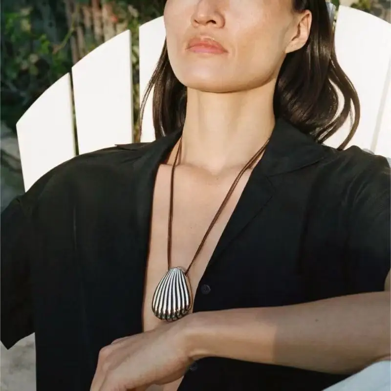 

Jenny&dave Silver Vintage Shell Shaped Necklace Paired With Brown Rope For Free Knotting, Long Sweater Chain For Women