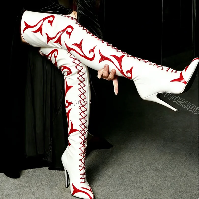 Weiße Totem Schnürstiefel aus mattem Leder mit spitzer Zehenpartie – Frühlingsstiefel im britischen Stil, neue modische Damen-Party-Sexy-Stiefel, Zapatos Para Mujeres