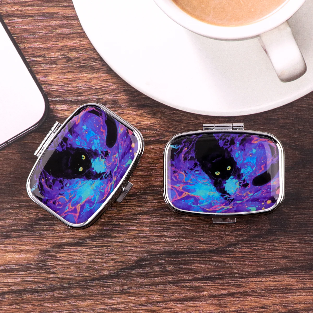 Cute Cat Pattern Metal Medicine Box with 2 Compartments Portable Travel Sealed Small Pill Organizer Container Storage