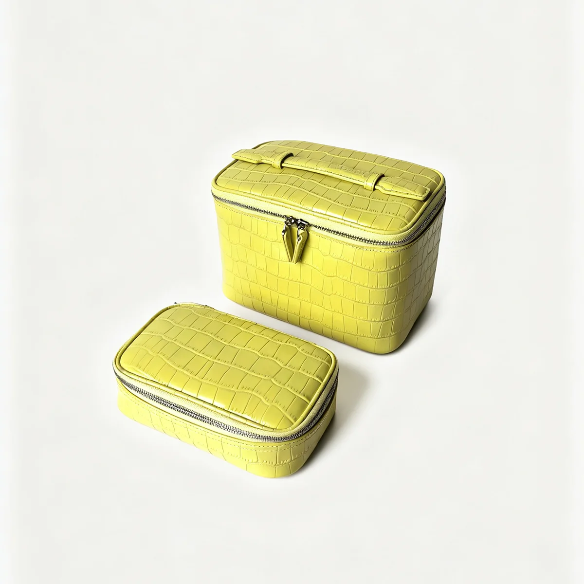 Authentisches Leder-Kosmetikset für Damen, Zitronengelbe Farbpalette, Beauty-Organizer, hochwertiges Rindsleder, Krokodilprägung, Reise-Waschtasche – Detail 8