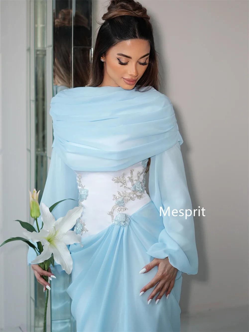 Maßgeschneiderte, exquisite Chiffon-Plissee-Kleider mit Pailletten, geradem O-Ausschnitt, lang, maßgeschneidert für besondere Anlässe, schlicht – Detail 6