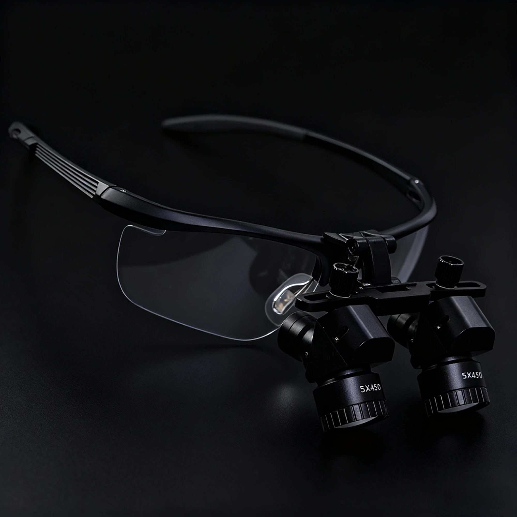Ergonomic Dental Loupes with High Magnification 4X 5X 6X TTL Optical System Electric Power Source
