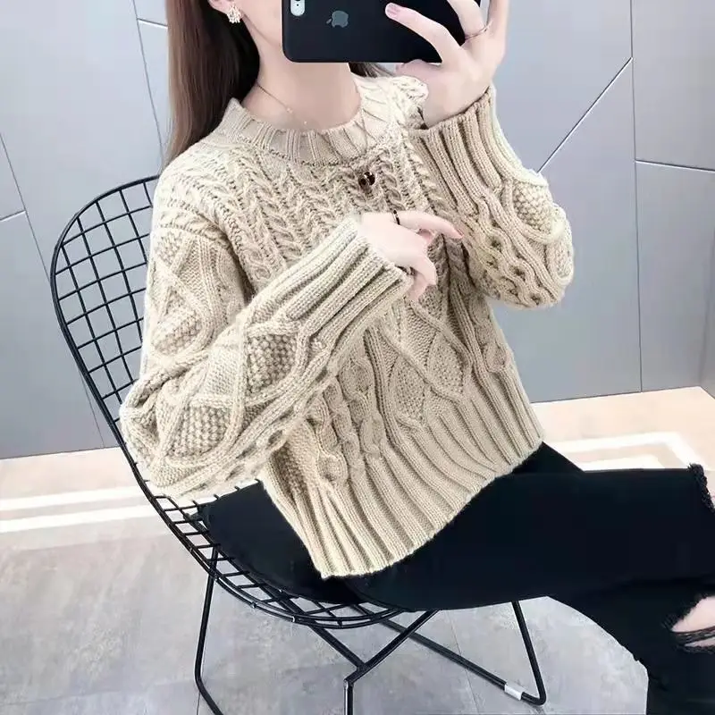 New Solid Fried Dough Twist Knitting Bottoming Shirt Women Classic Long Sleeve Loose O-collar Autumn Winter Pullover Sweaters