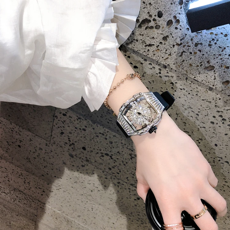 2023 Luxury Brand Women Watches Full Diamond Dress Ladies Japan Quartz Movement Women\'s Wristwatch Skeleton Transparent Watch