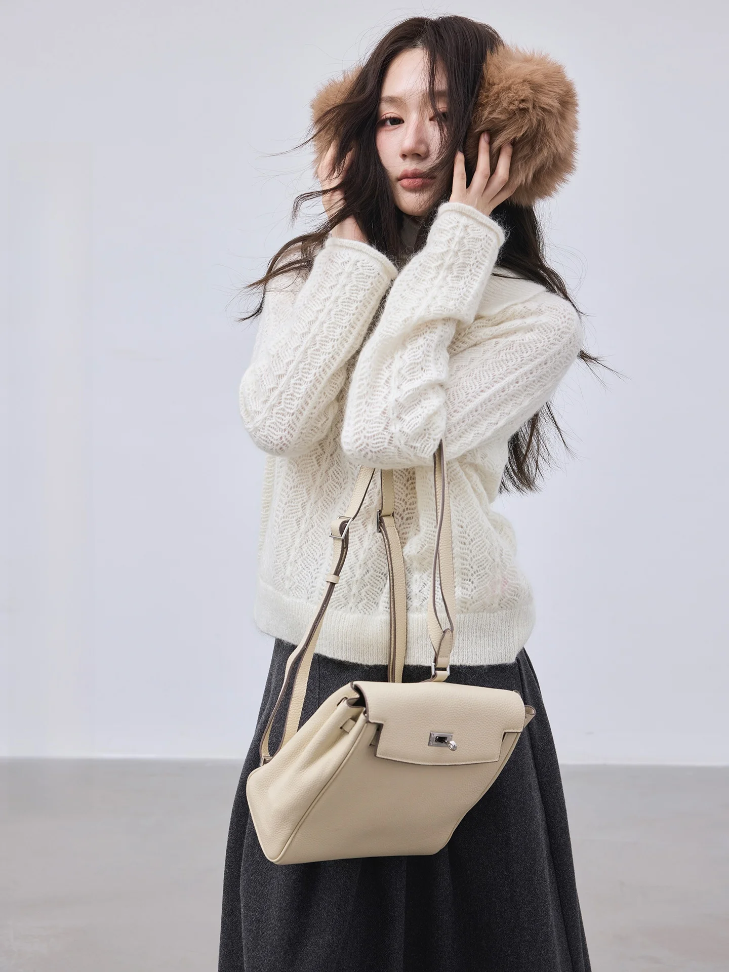 

Camelux Wool And Camere Blend Ne Knitwear Hollow out Design French Sle Soft Warm Sweater for Women Daily Wear