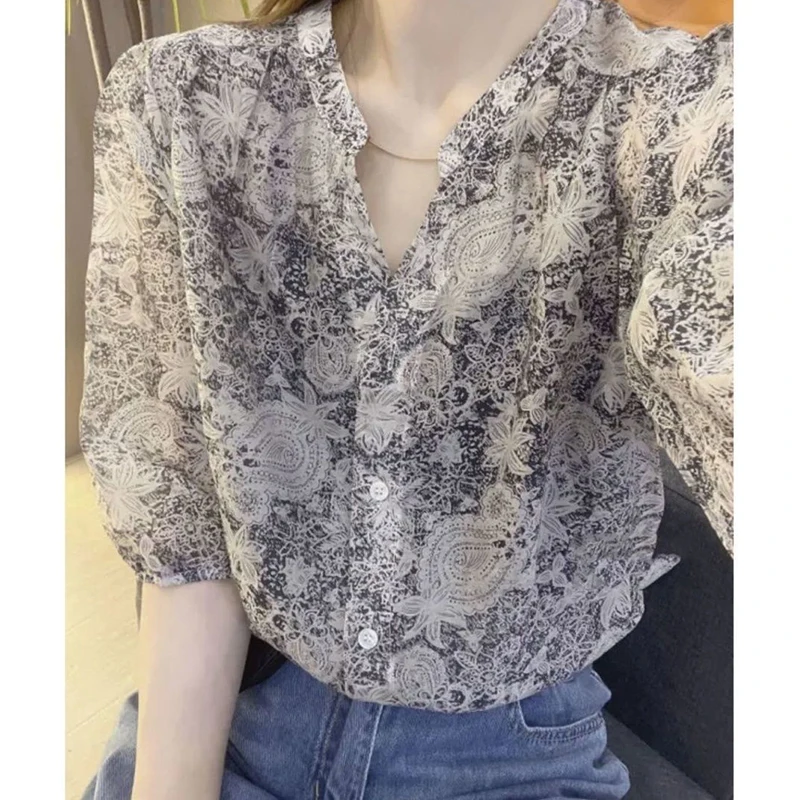 Vintage Printed V-Neck Short Sleeve Floral Shirts Women's Clothing 2024 Summer New Loose All-match Tops Office Lady Blouses