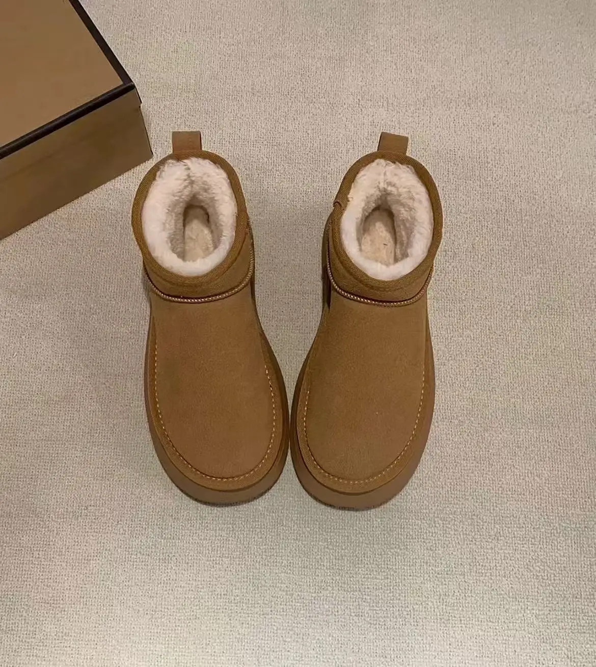 Зимние ботинки на толстой подошве для мужчин и женщин