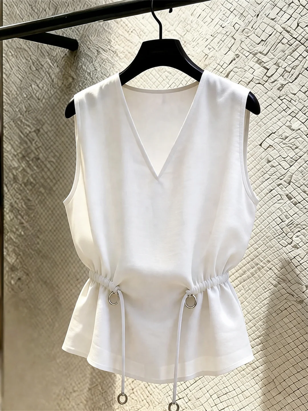 

2026 Summer Fashion Commute Sleeveless Women's Top Small Audience Elegance Drawstring Design Waist in V-neck Tank Top