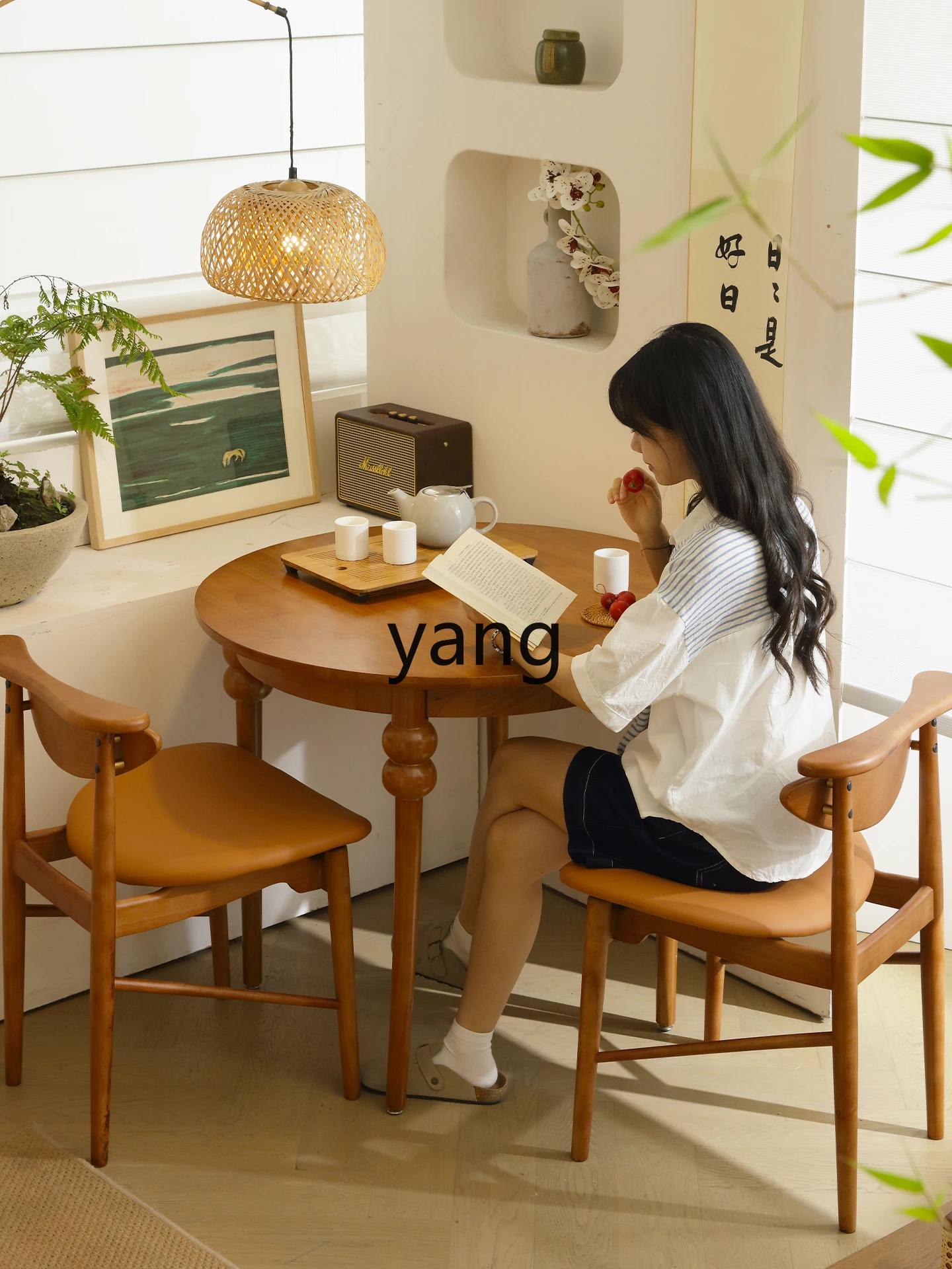 

LTT solid wood balcony exquisite round table Zifu medieval casual coffee premium home dining table and chairs