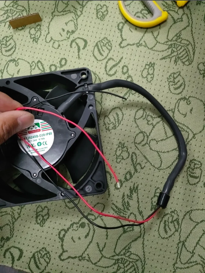 NN  for  Yongli MGA12024XB-O38 12038 24V inverter fan ip68 release fan