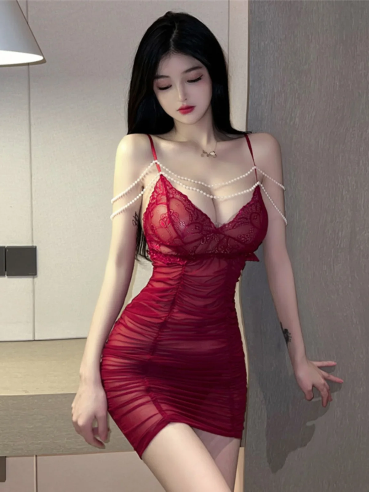 

Sexy Spicy Girl Low Chest Hollow out Back Bead Chain Decoration Pleated Net Wrap around Body Sleepwear Set Women's Fashion