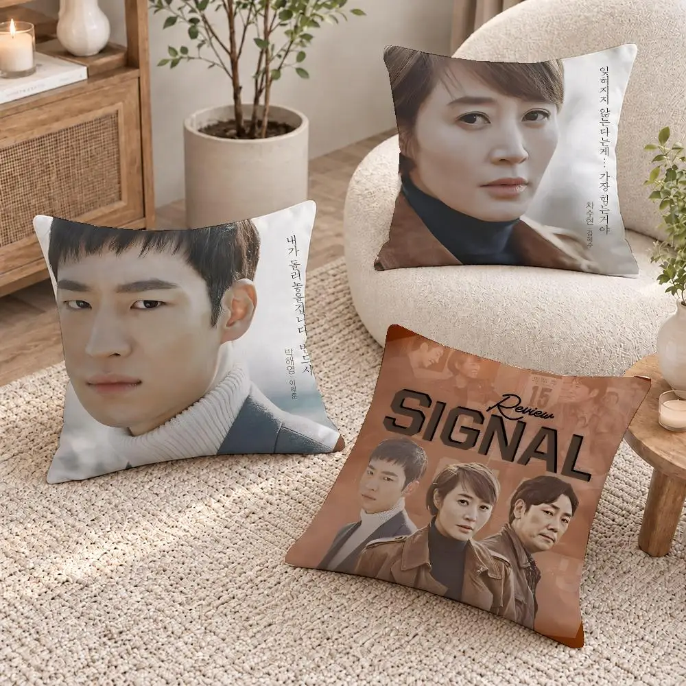 Dark Movie Signal Cushion Cover Short Plush Pillow Cover, Washable Wrinkle-Resistant for Sofa Bedroom Decor Gift