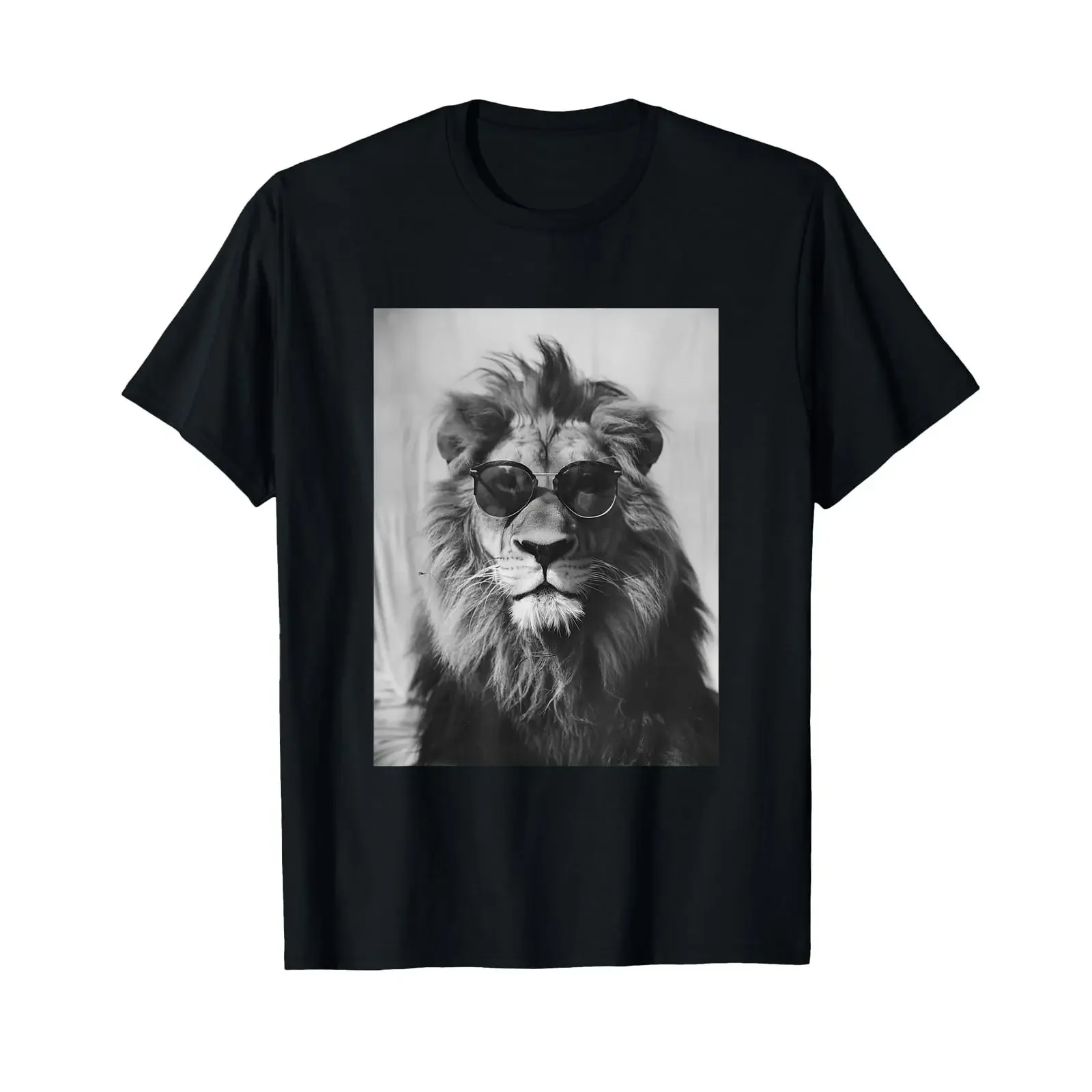 Süßer Löwe mit Sonnenbrille Katze Tier Meme Photo Booth T Shirt vintage Washed Slightly Unisex Soft Top For Everyday Wear