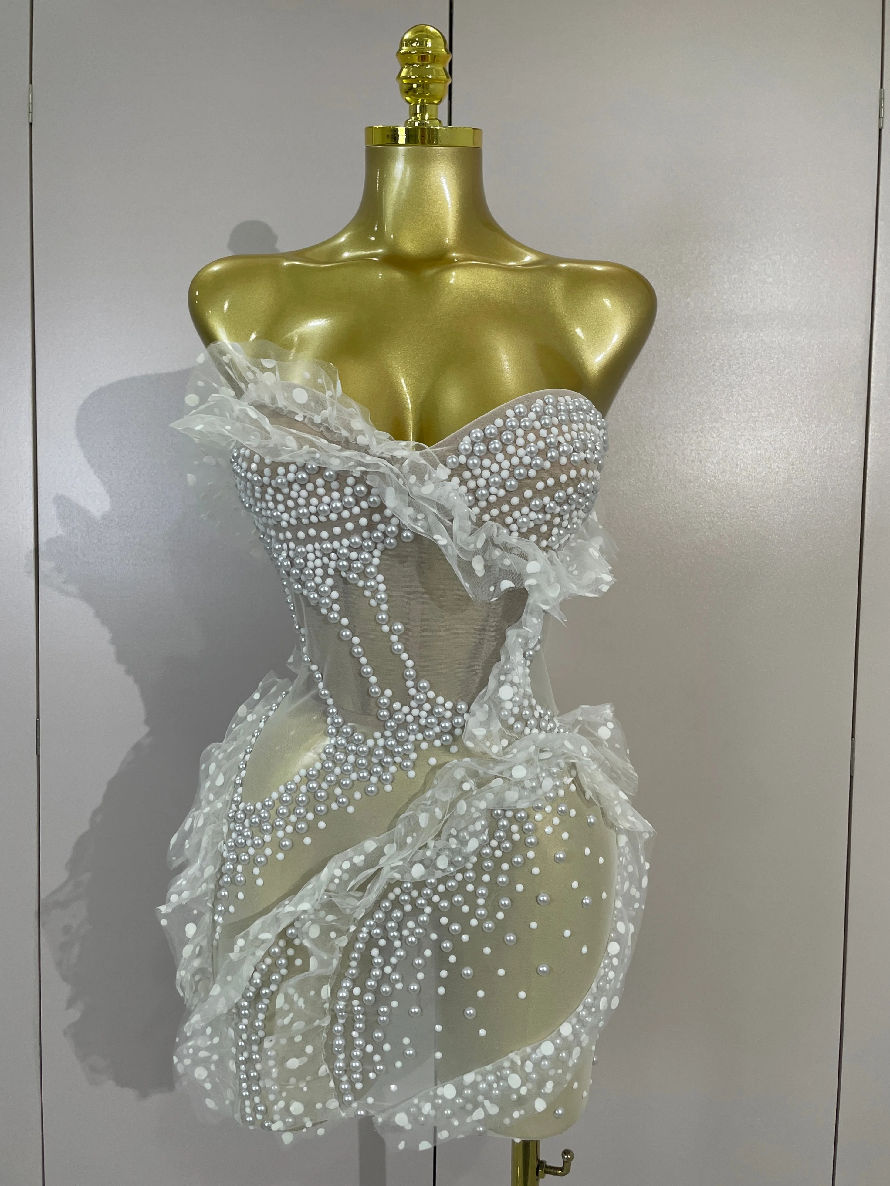 Women White Strapless Mesh Ruffled See Through Mini Dress Sexy Pearls Rhinestone Eveing Birthday Party Nightclub Stage Costume