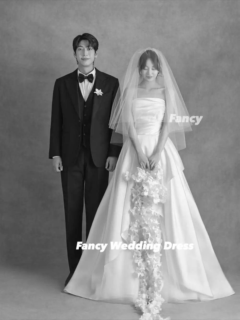 Fancy Simple Strapless A Line Korea Wedding Dress Photo Shoot Soft Satin Bridal Gown Sleeveless Evening Dresses Customized