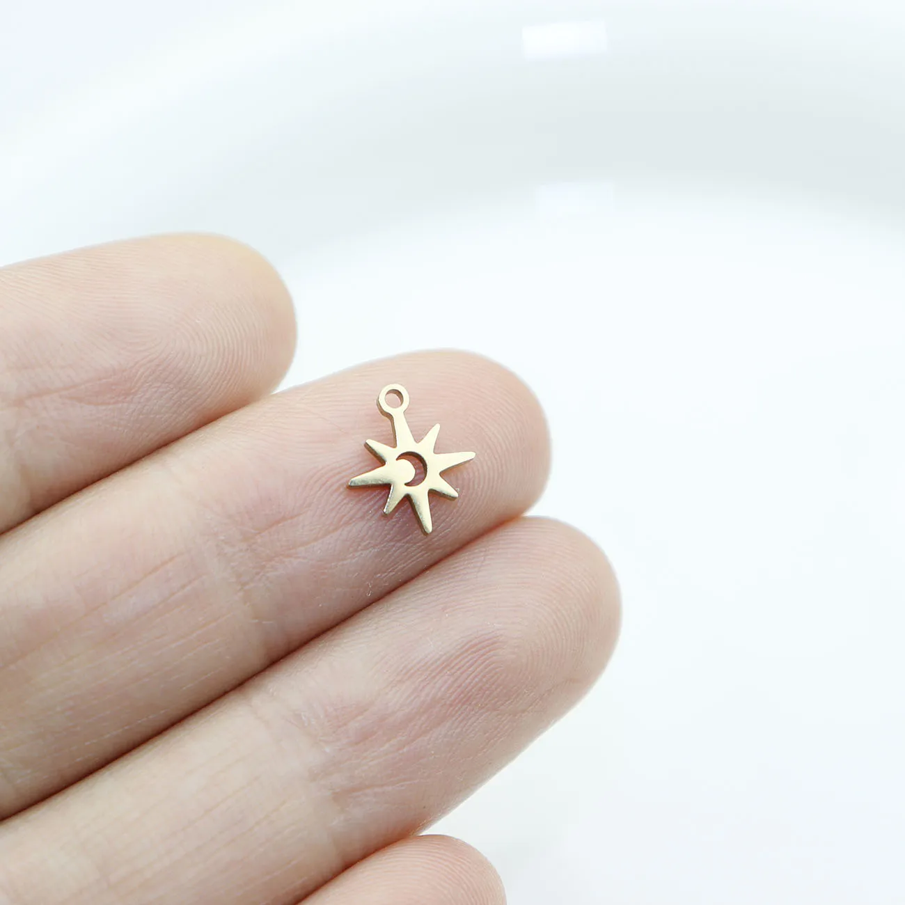 10pcs Stainless Steel Shiny Mini Star Moon Mirro Polished Fashion Accessory Necklace Charms PVD Plate DIY Jewelry Accessory