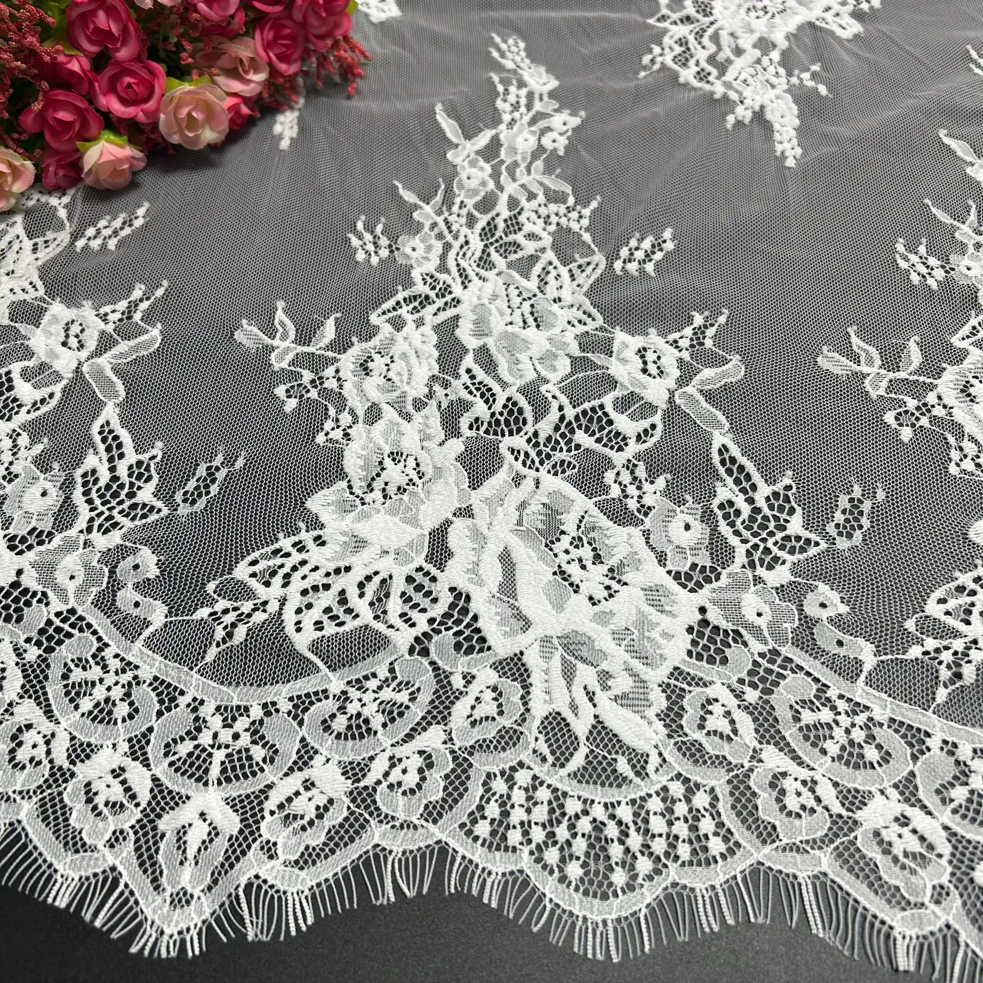 2024 Nice White Lace Exquisite Newest Off White French Eyelash Lace Panles 150CM Wide Double Eges Bride Gowns Lace Elegant SOFT