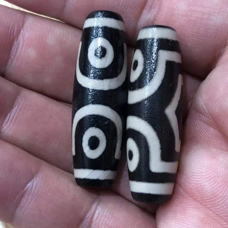 Tibetan Style Old Agate Black and White Three Eyes Tibet Beads Taiwan Craft High Oil Coated Pulp Tibet Beads Scattered BeadsDIYD