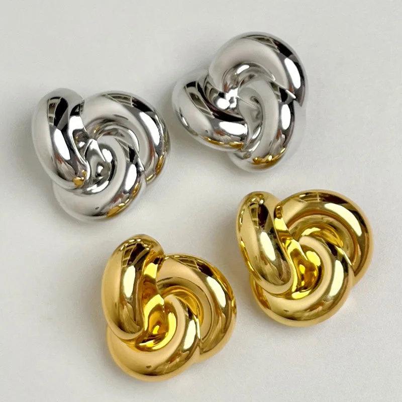 European And American Retro Exaggerated Twisted Metal Earrings Summer Light Luxury Temperament Suitable For Women\'s Accessories