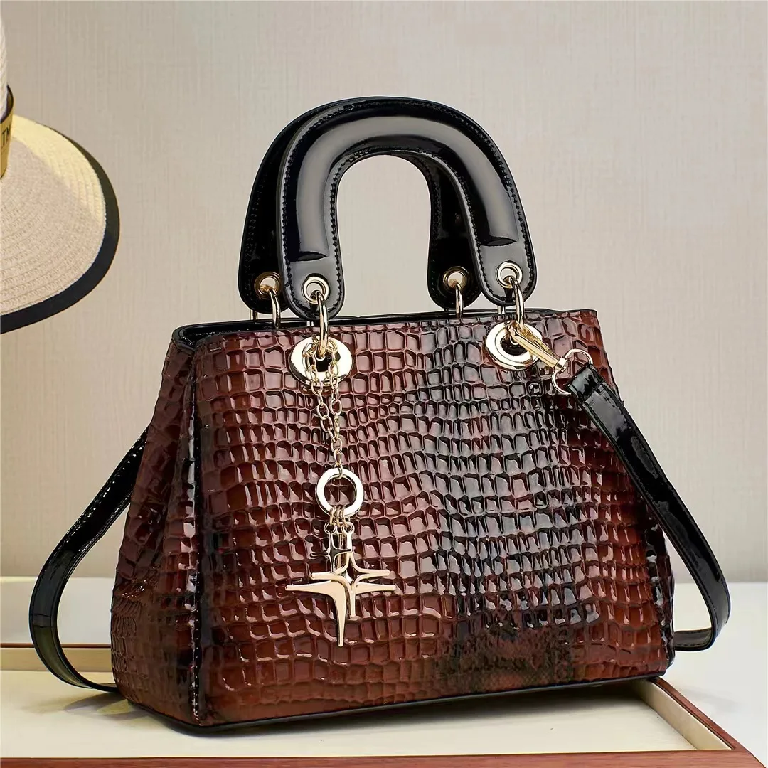 New Brand Designer Women\'s Handbag Bridal Bag High Quality Texture Snake Skin Pattern Pendant Single Shoulder Crossbody Hand Bag