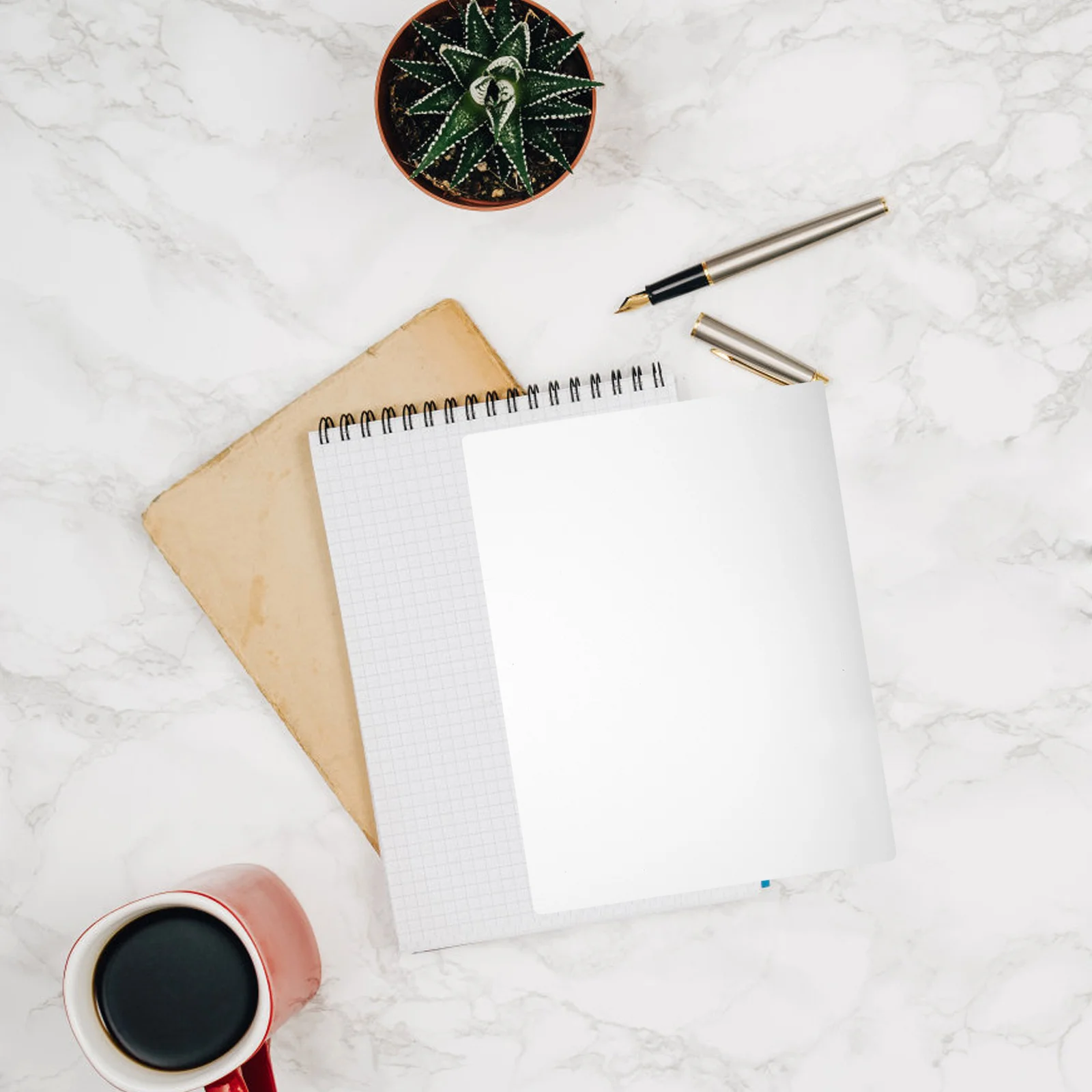 

4Pcs Writing Mats Sturdy Exquisite Workmanship Portable for Everyday Use Writing Pads for School Office Home Sketch Pads