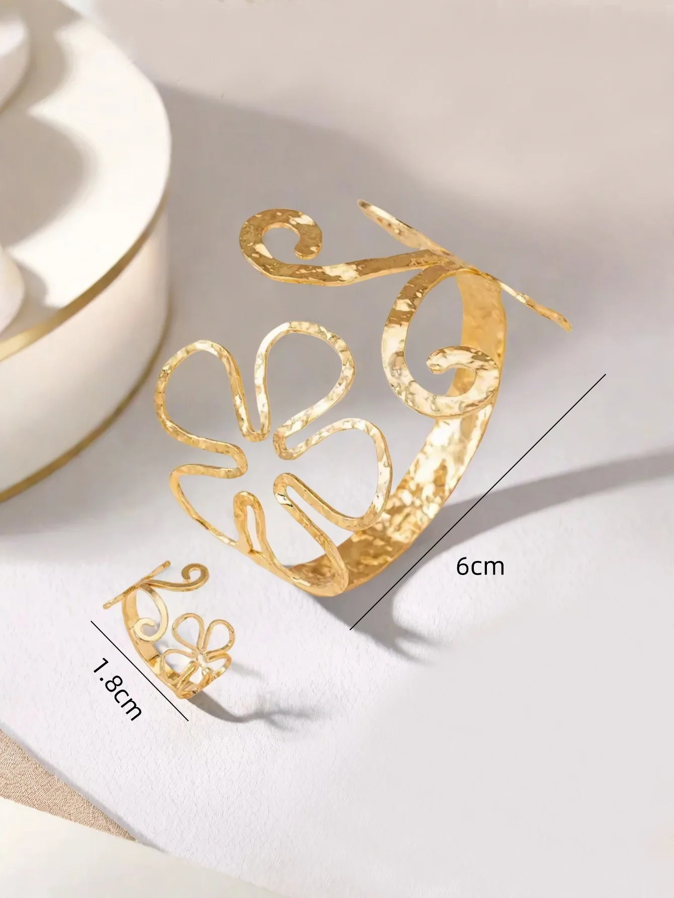 Geometric Spiral Twisted Lines Flower Bracelet & Ring Set