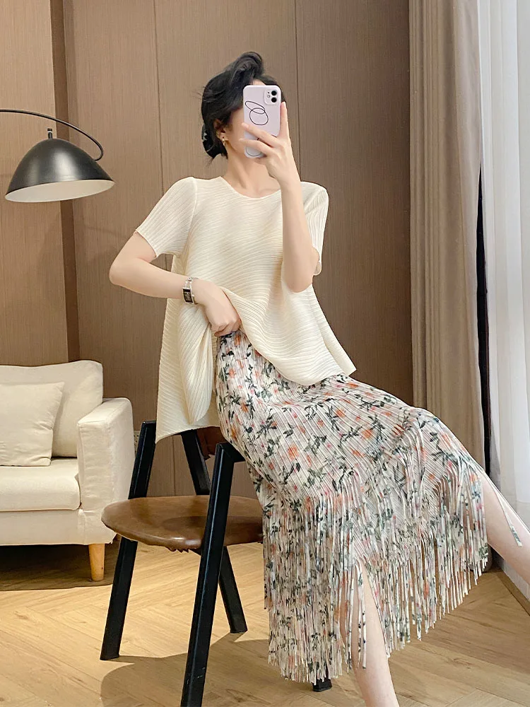 

Three Pieces White Floral Lace Halter Neck Midi Dress Women's Summer Fashion Set Polyester Short Sleeve round Neck Dress