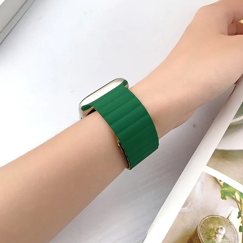 Magnetic strap For Apple watch band series 8 3 5 4 SE 6 7 Ultra Silicone correa Bracelet iWatch 44mm 45mm 40mm 49mm 41mm 42mm