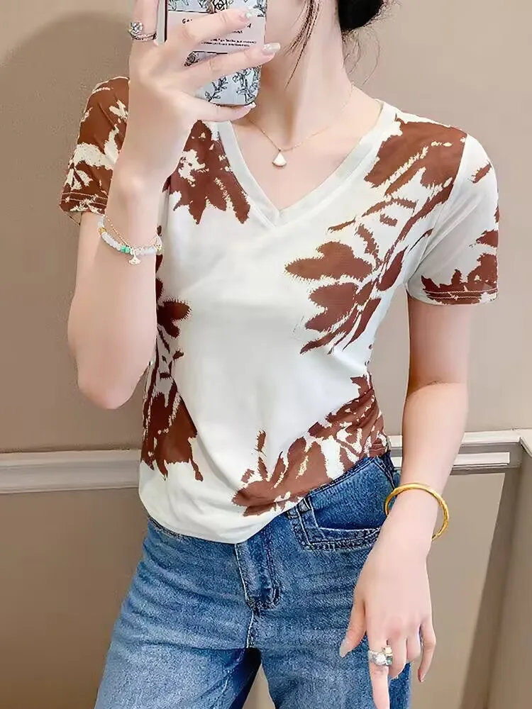 2025 새로운 도착 사무실 적절한 트렌드 높은 스트레치 티셔츠 봄 여름 여성 짧은 소매 v 넥 간단한 인쇄 잎