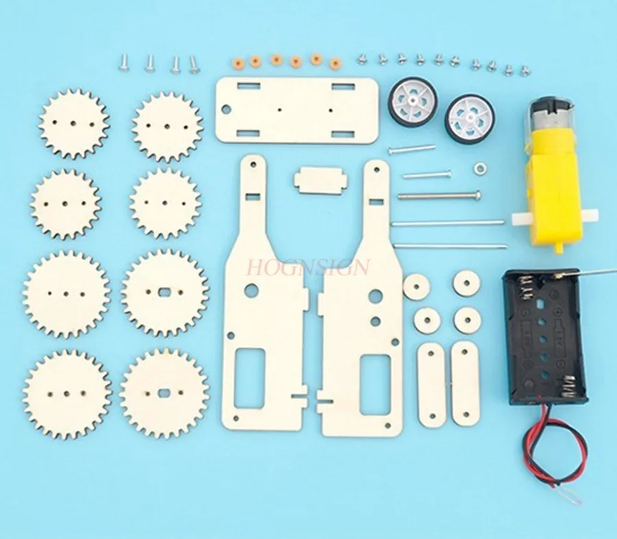 

1 set student technology invention, handmade production，Gear shuttle, mechanical animal science experiment,